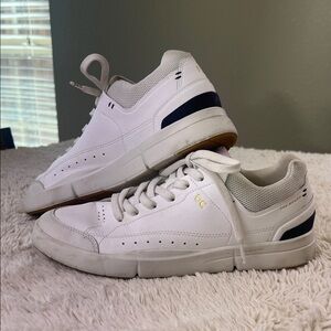 ON Running white the Roger Centre Court shoes women’s size 9.5